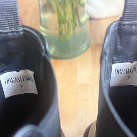 Dream Pairs Black Chelsea Ankle Boots - Picture 8 of 8